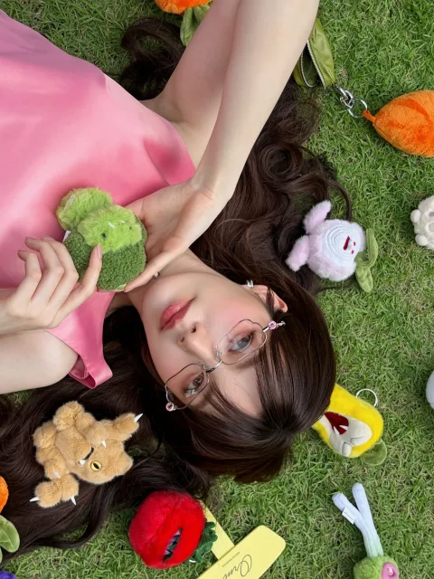 Gentle Monster
VEGGIE COLLECTION POP UP